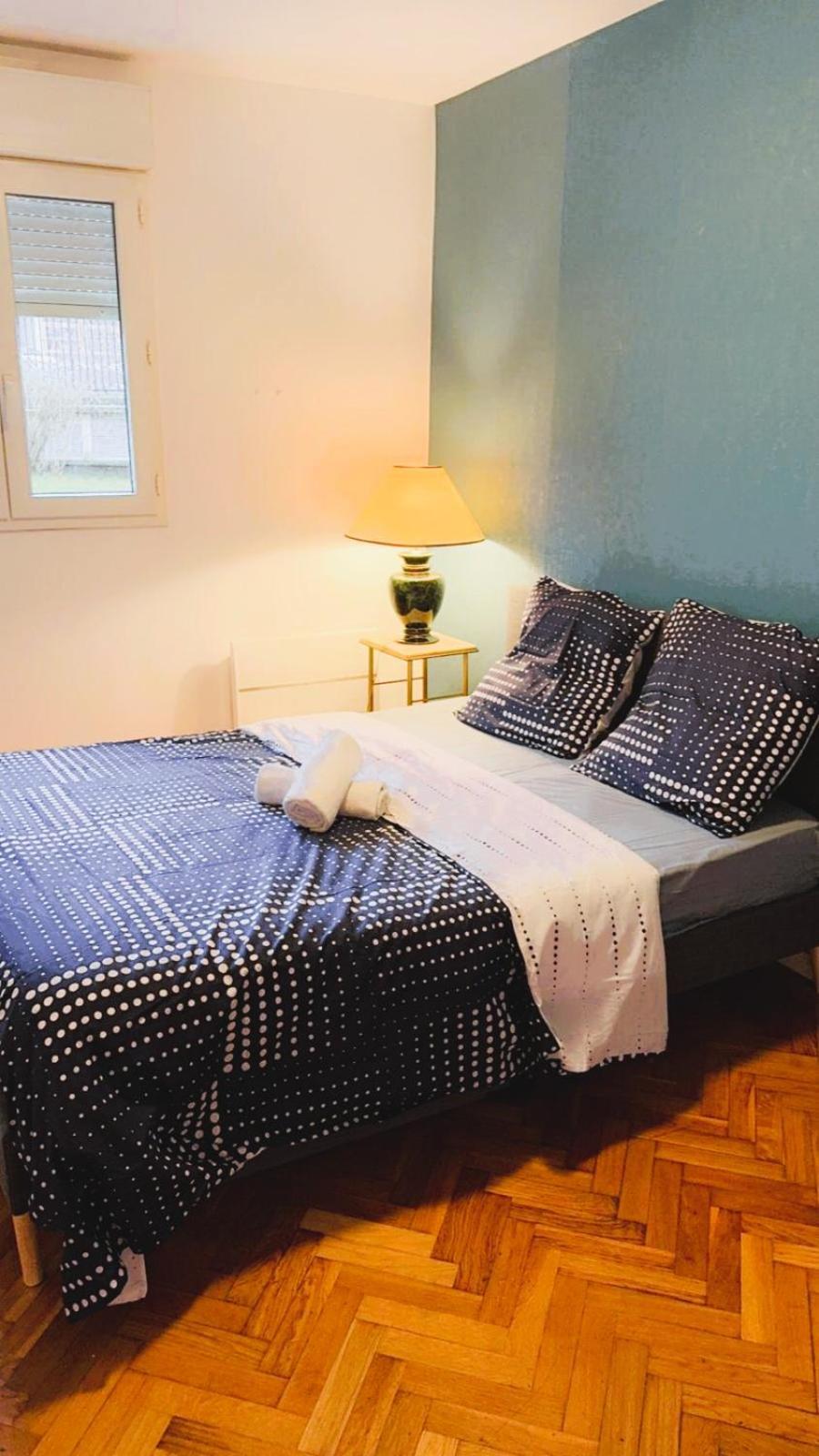 Mini-Studio Avec Kitchenette Ou Chambre Confort Avec Frigo Et Tv - Parking En Option Sur Resa ! Chaville Eksteriør bilde